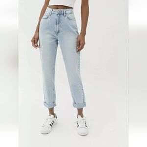 UO BDG Mom High Rise Light Wash Jeans